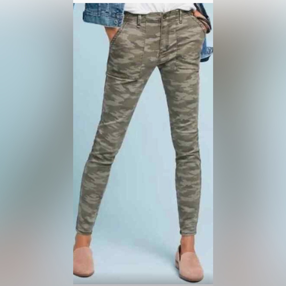 Anthropologie HEI Camo Skinny Jeans Size 28